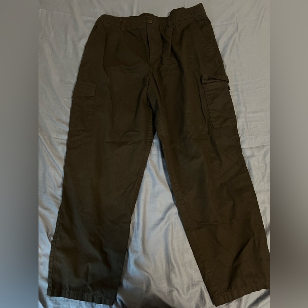 Calvin Klein cargo pants/ black size 14